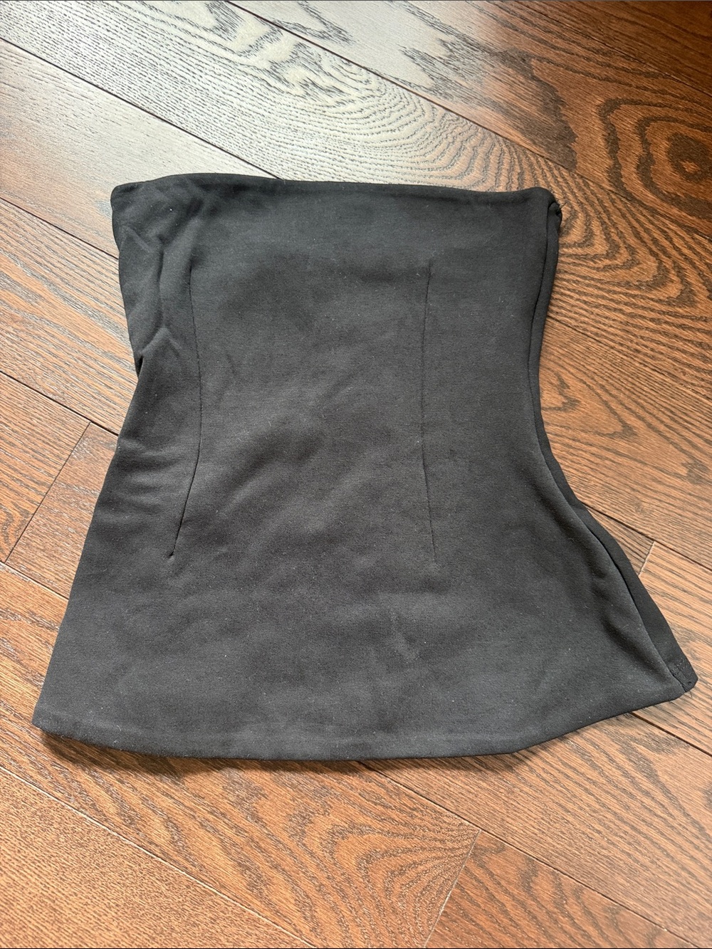 Black Strapless Tube Top